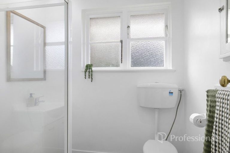 Photo of property in 257 Naenae Road, Naenae, Lower Hutt, 5011