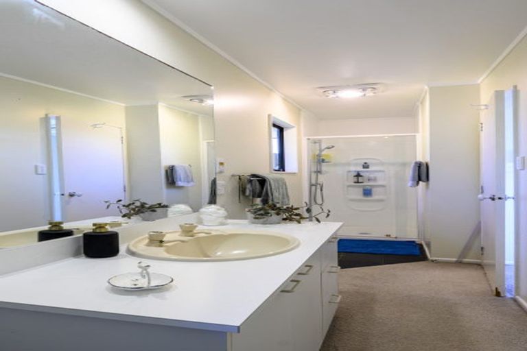 Photo of property in 11d Redwood Crescent, Hurdon, New Plymouth, 4310