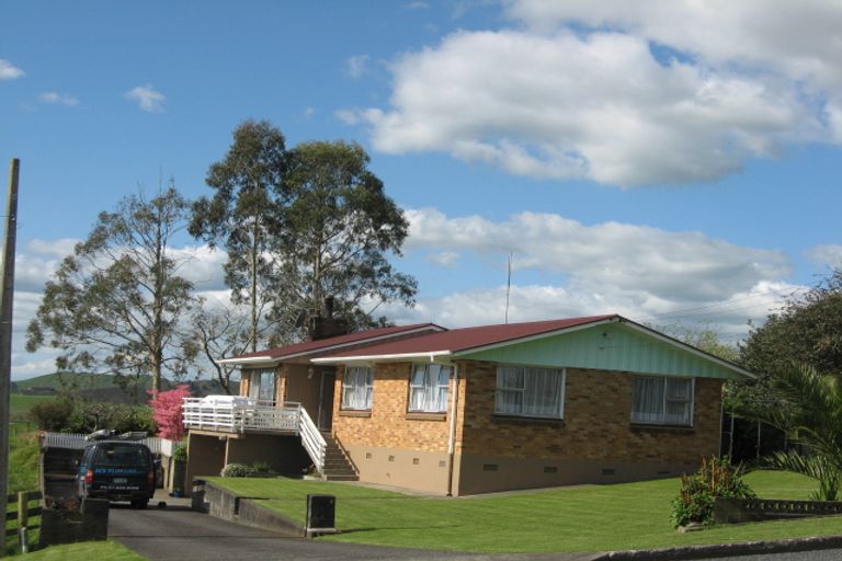 Photo of property in 110 Russell Road, Huntly, 3700