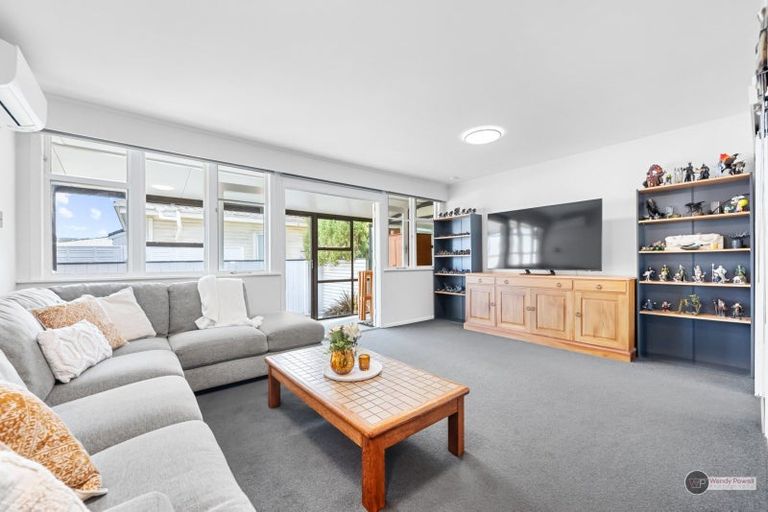 Photo of property in 58 Wai-iti Crescent, Woburn, Lower Hutt, 5010