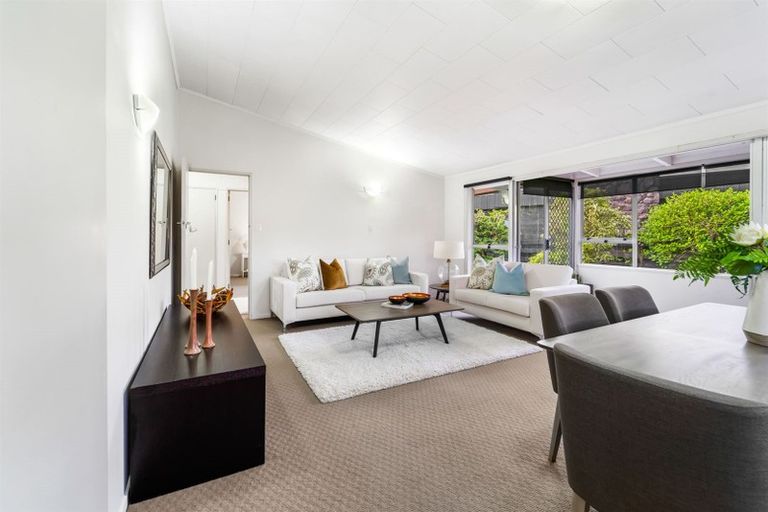 Photo of property in 1/15 Omana Road, Milford, Auckland, 0620
