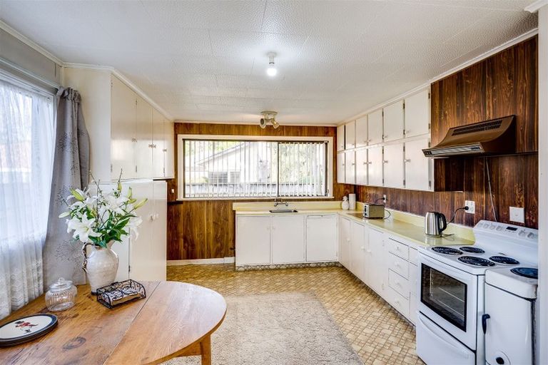 Photo of property in 22 Chester Street, Taradale, Napier, 4112