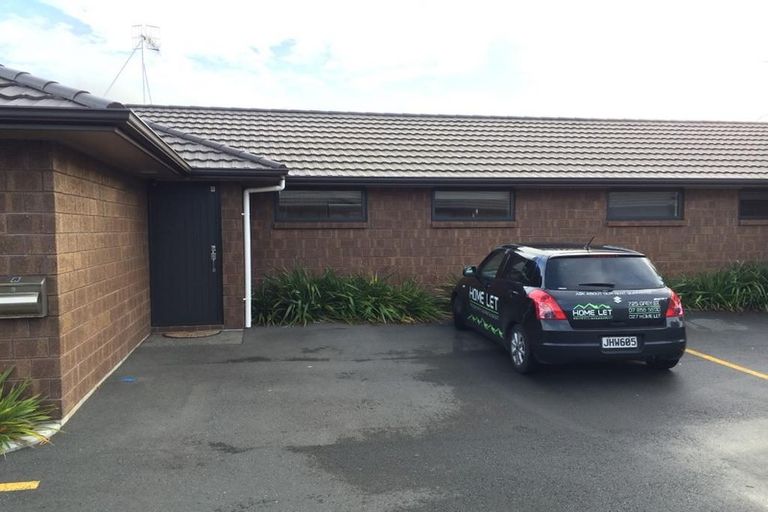 Photo of property in 108u8 Old Farm Road, Hamilton East, Hamilton, 3216