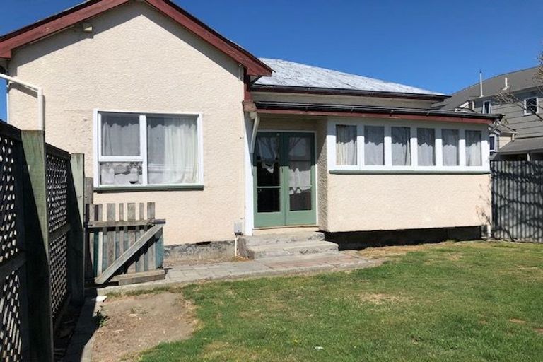Photo of property in 7/16 Grenville Street, Waltham, Christchurch, 8011