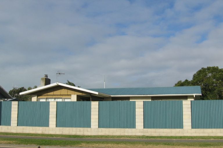 Photo of property in 10 Duckworth Crescent, Greenmeadows, Napier, 4112
