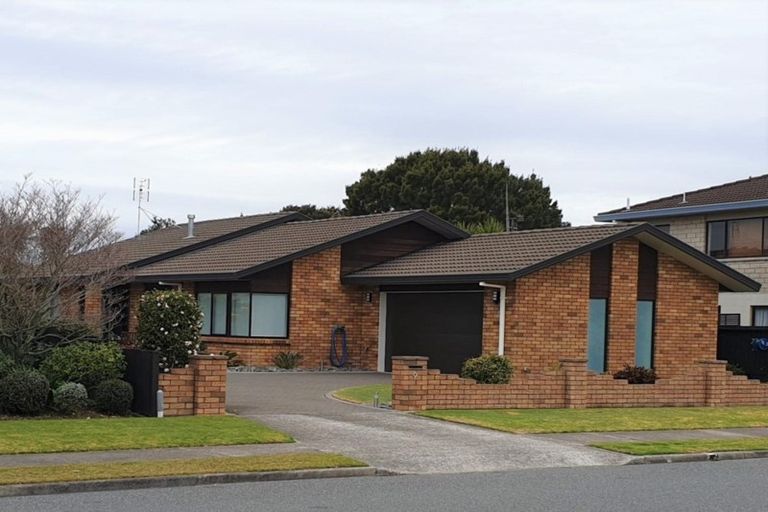 Photo of property in 9 Russley Drive, Mount Maunganui, 3116