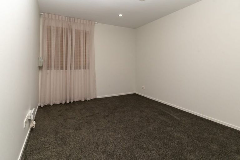 Photo of property in Bella Vista, 1g/84 Gunner Drive, Te Atatu Peninsula, Auckland, 0610