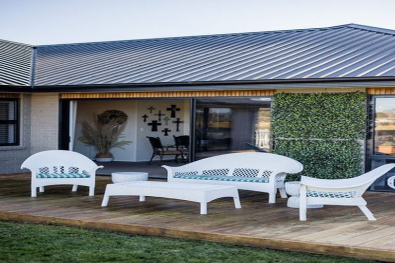 Photo of property in 54 Norfolk Drive, Cambridge, 3434