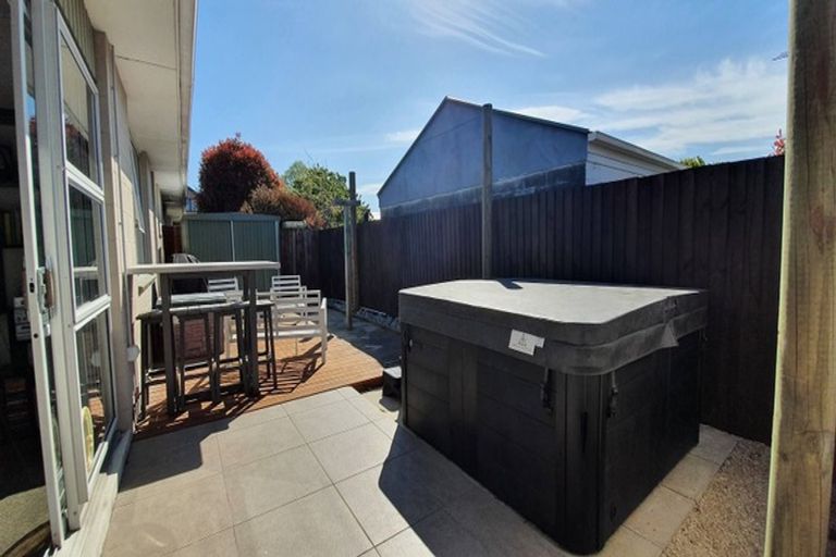 Photo of property in 6/21 Edgeware Road, St Albans, Christchurch, 8014