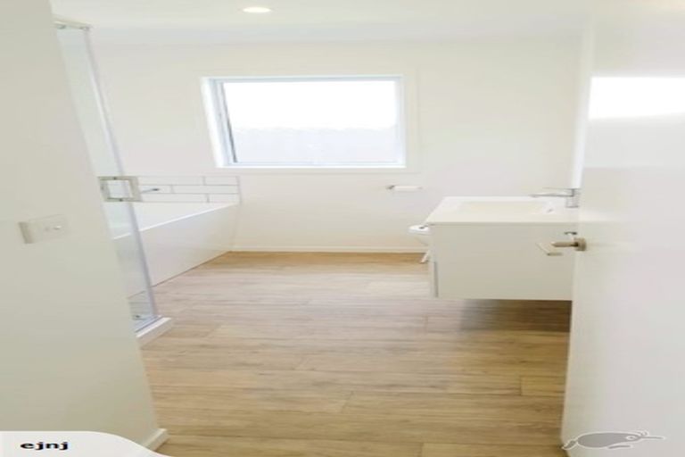 Photo of property in 20a Hinton Road, Taradale, Napier, 4112