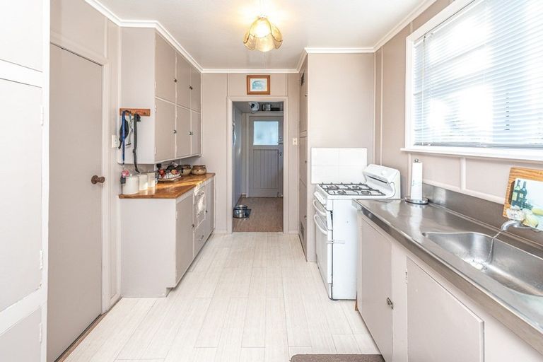 Photo of property in 51 Kowhai Street, Castlecliff, Whanganui, 4501