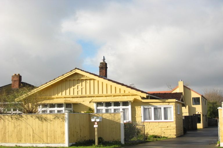 Photo of property in 114 Innes Road, St Albans, Christchurch, 8052