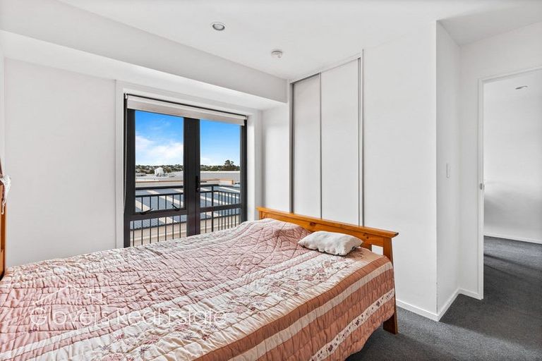 Photo of property in 4s/10 Crown Lynn Place, New Lynn, Auckland, 0600