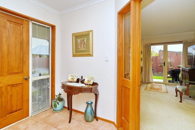 Photo of property in 10b Goodwood Close, Rangiora, 7400