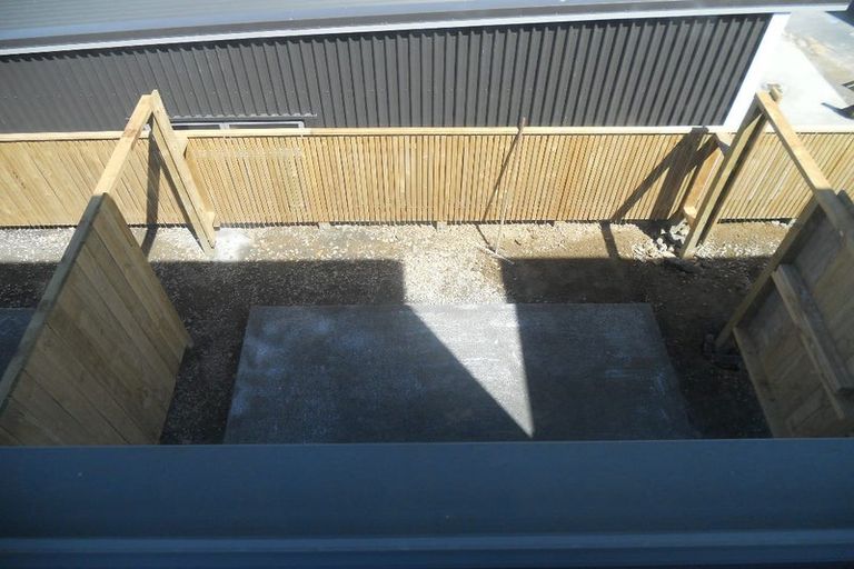 Photo of property in 7u2 Handyside Street, Tawa, Wellington, 5028