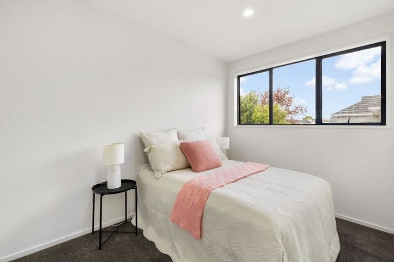 Photo of property in 2/54 Gresford Street, Edgeware, Christchurch, 8013