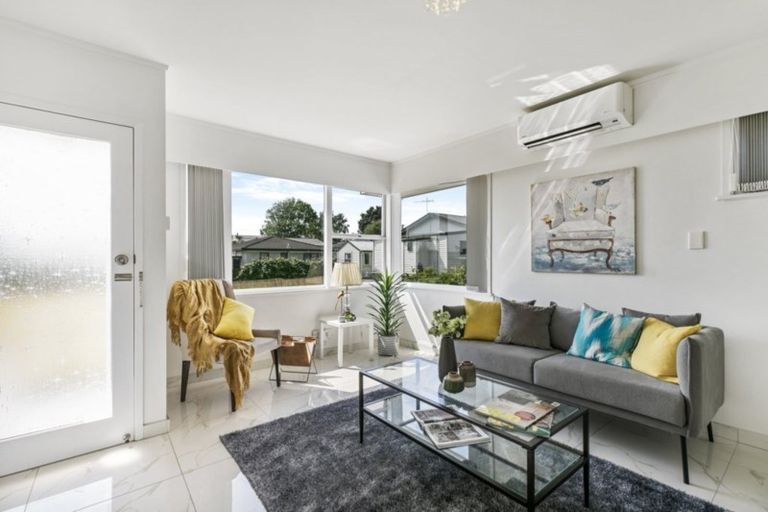 Photo of property in 3/8 Russell Road, Manurewa, Auckland, 2102