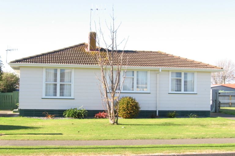 Photo of property in 65 Cottrell Crescent, Onekawa, Napier, 4110