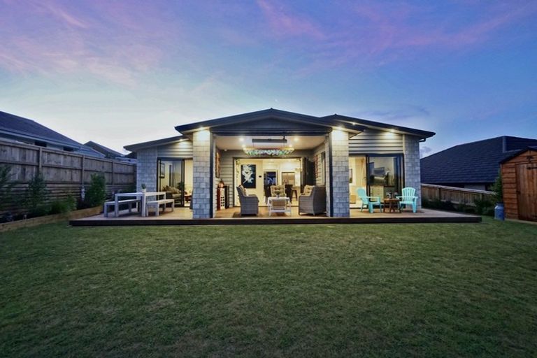 Photo of property in 8 Kiritiana Close, Pyes Pa, Tauranga, 3112