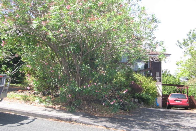 Photo of property in 22 Noeleen Street, Glenfield, Auckland, 0629