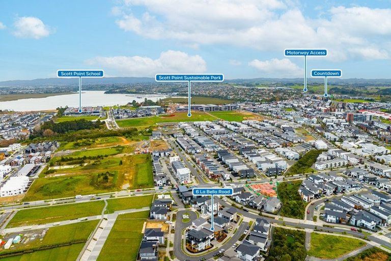 Photo of property in 6 La Bella Road, Hobsonville, Auckland, 0616