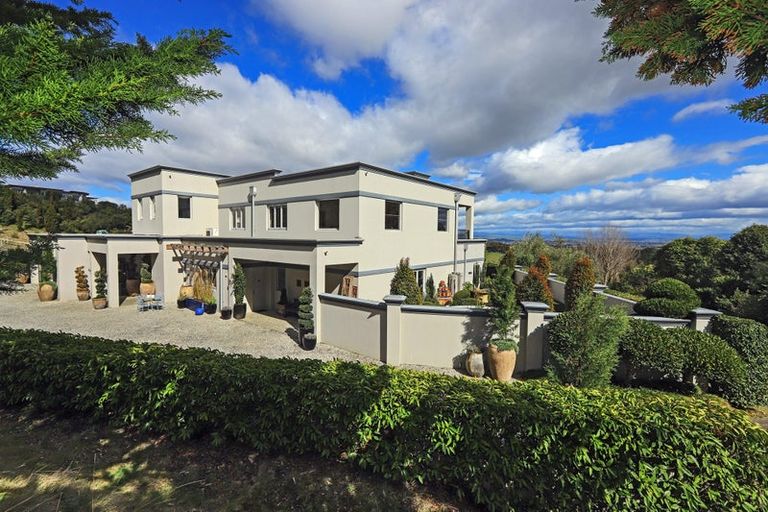 Photo of property in 137 Blackbarn Road, Havelock North, 4294