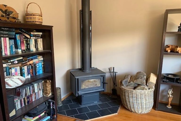 Photo of property in 31 Dunedin Street, Redwood, Christchurch, 8051