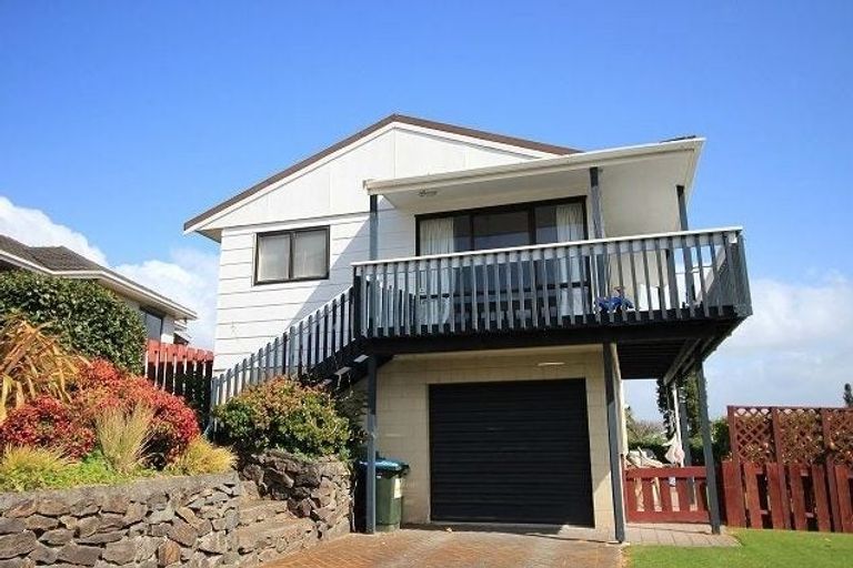 Photo of property in 16 Bellevue Road, Brookfield, Tauranga, 3110