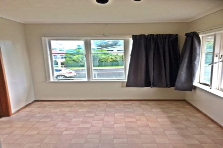 Photo of property in 6 Eddowes Street, Manurewa, Auckland, 2102