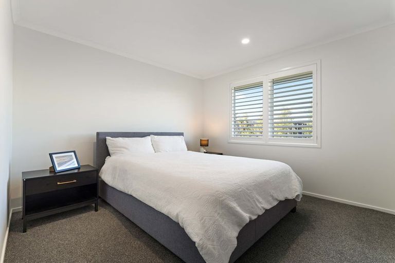 Photo of property in 17 Calder Crescent, Pokeno, 2402