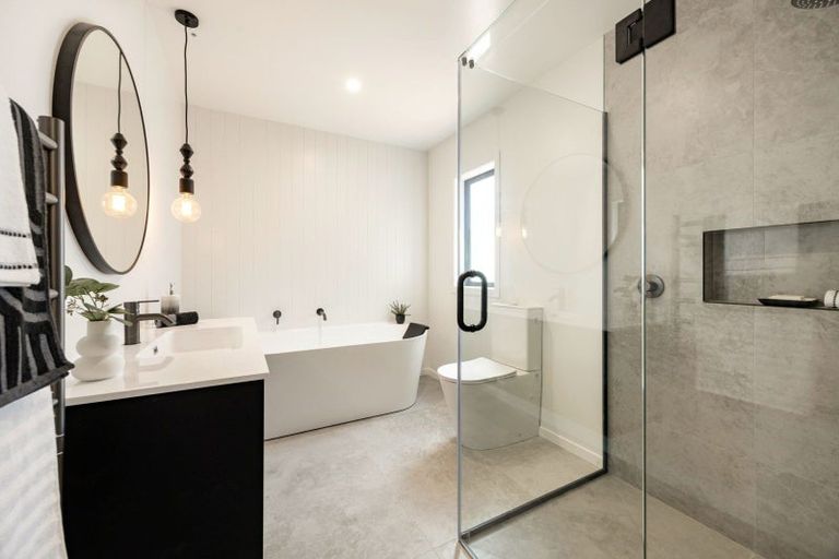 Photo of property in 37 Taahunui Rise, Peacocke, 3206