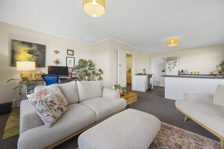Photo of property in 66 Lindsay Road, Balaclava, Dunedin, 9011