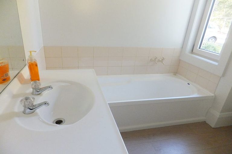 Photo of property in 296 Mcleans Island Road, Mcleans Island, Christchurch, 8051