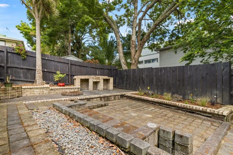 Photo of property in 17a Newington Road, Henderson, Auckland, 0612