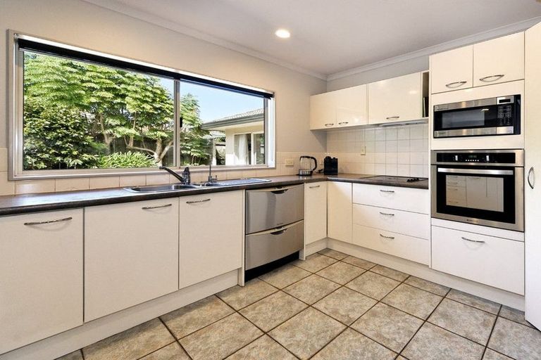 Photo of property in 22 Starlight Cove, Hobsonville, Auckland, 0618