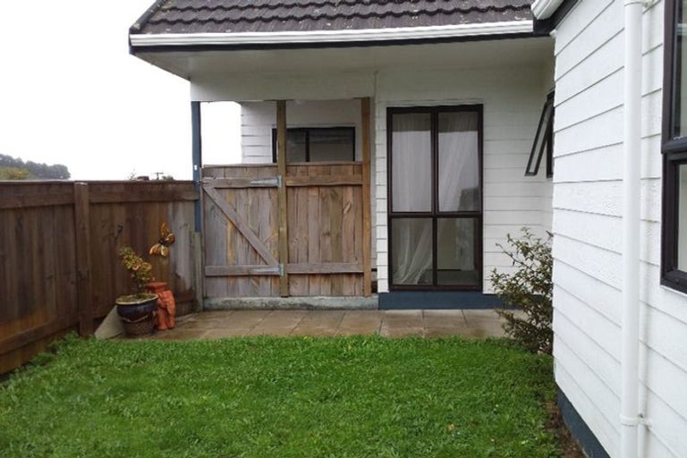 Photo of property in 53f3 Dominion Park Street, Johnsonville, Wellington, 6037