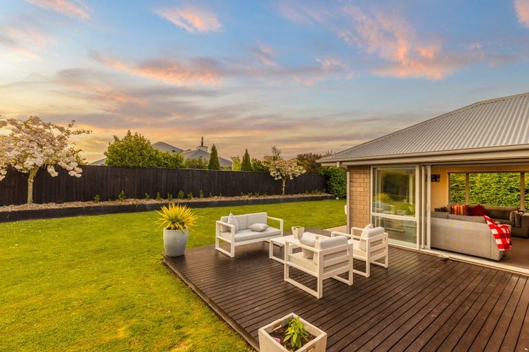 Photo of property in 13 Loeb Place, Rolleston, 7614