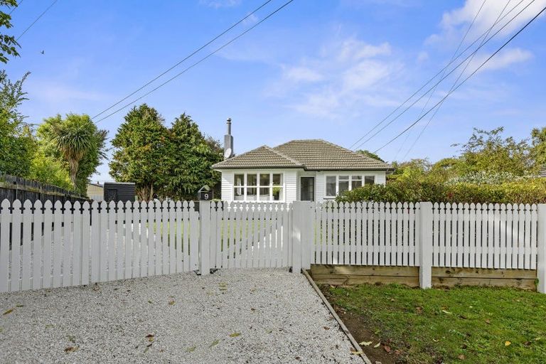 Photo of property in 9 Huia Grove, Elderslea, Upper Hutt, 5018