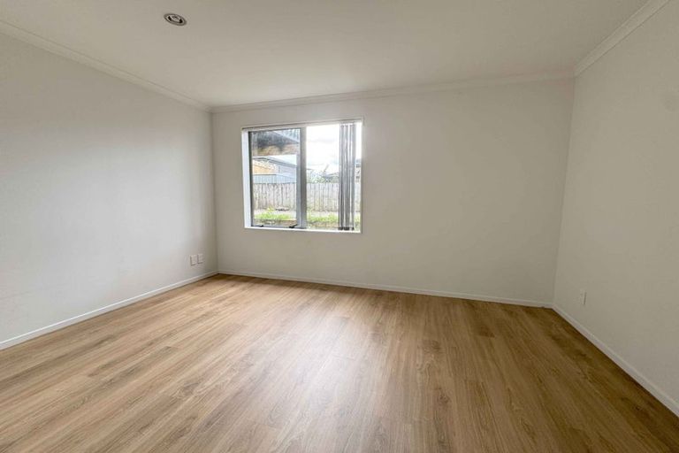 Photo of property in 44 Christmas Road, Manurewa, Auckland, 2102