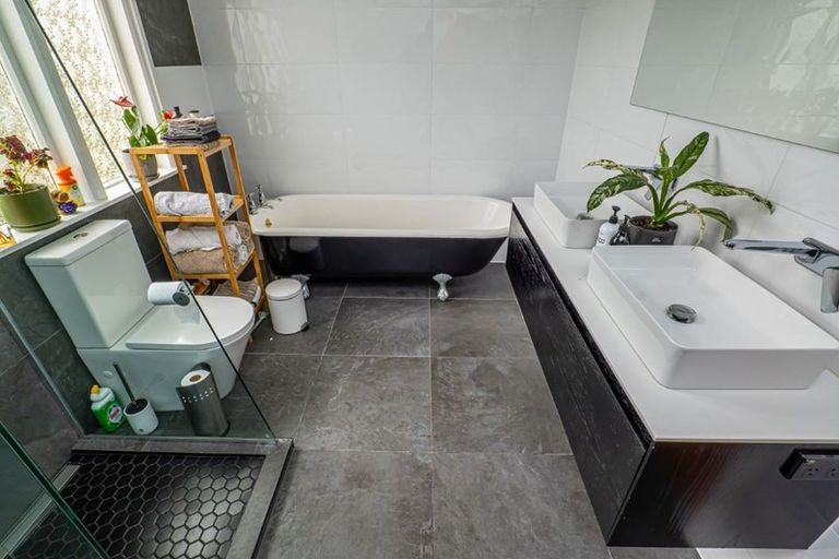 Photo of property in 134 Richardson Terrace, Woolston, Christchurch, 8023