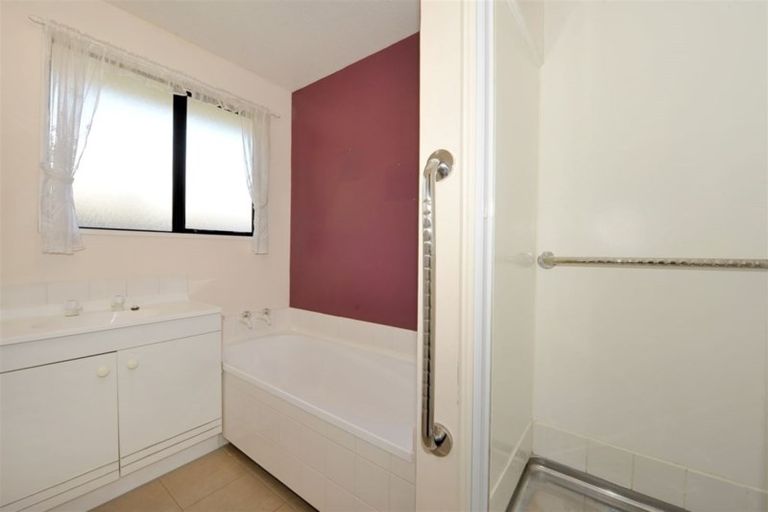 Photo of property in 14 Innisfree Place, Northwood, Christchurch, 8051