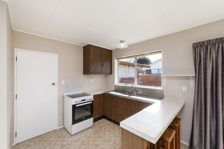 Photo of property in 1 Calder Place, Feilding, 4702