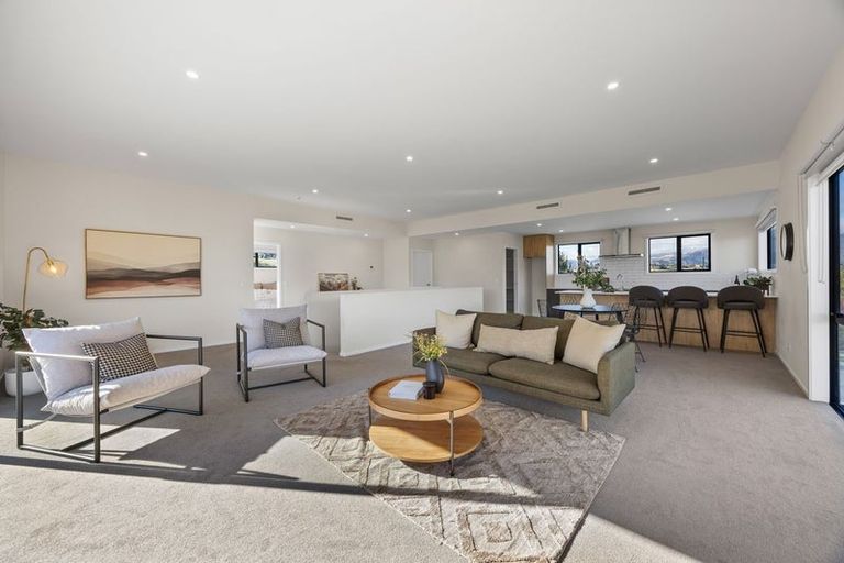 Photo of property in 60 Kirimoko Crescent, Wanaka, 9305