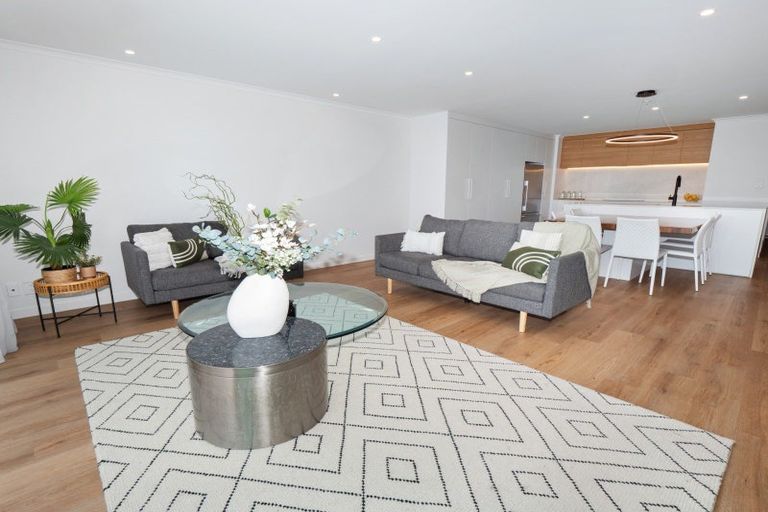 Photo of property in 204/136 Marine Parade, Mount Maunganui, 3116
