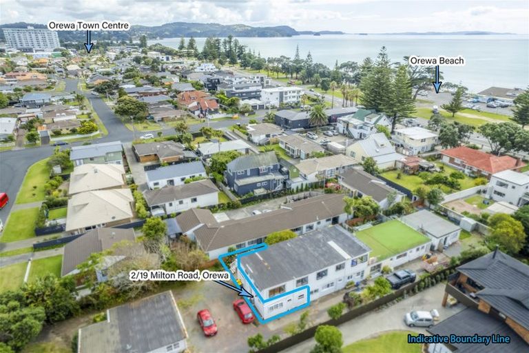 Photo of property in 2/19 Milton Road, Orewa, 0931