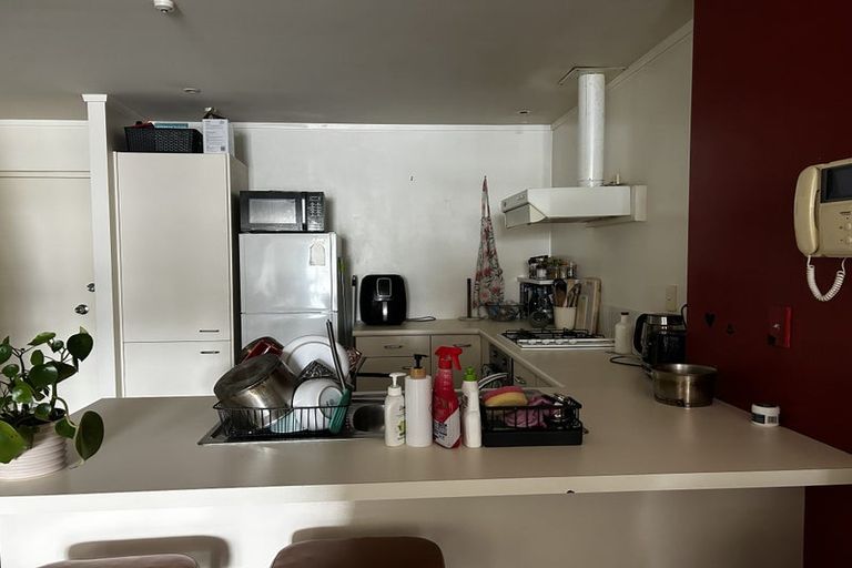 Photo of property in Grosvenor Cl, 19/6 Brown Street, Mount Cook, Wellington, 6021