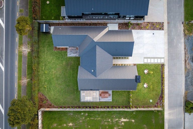 Photo of property in 8 Tiaki Lane, Matakana, 0985