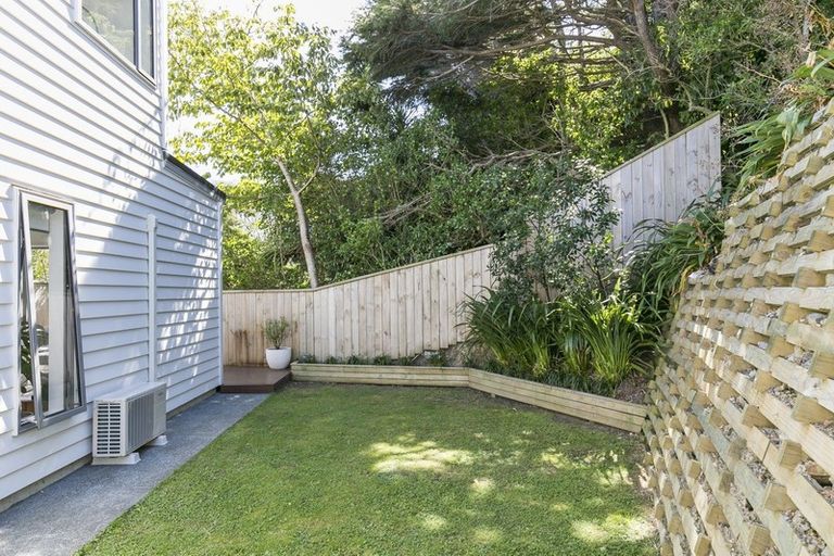 Photo of property in 15/7u Handyside Street, Tawa, Wellington, 5028