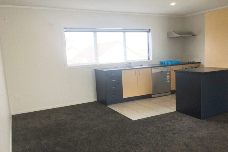 Photo of property in 28 Kevale Place, Manurewa, Auckland, 2102