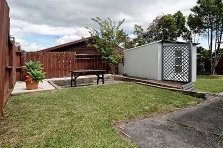 Photo of property in 55 Awaroa Road, Sunnyvale, Auckland, 0612